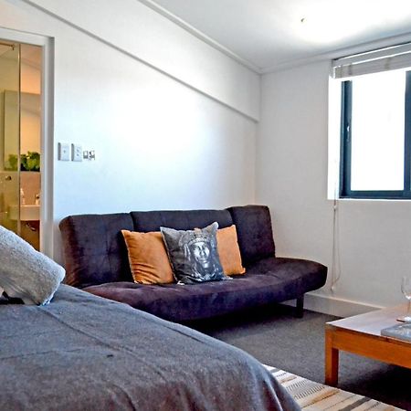 Central Modern Studio Apartment, Hermanus Waterfront Zewnętrze zdjęcie