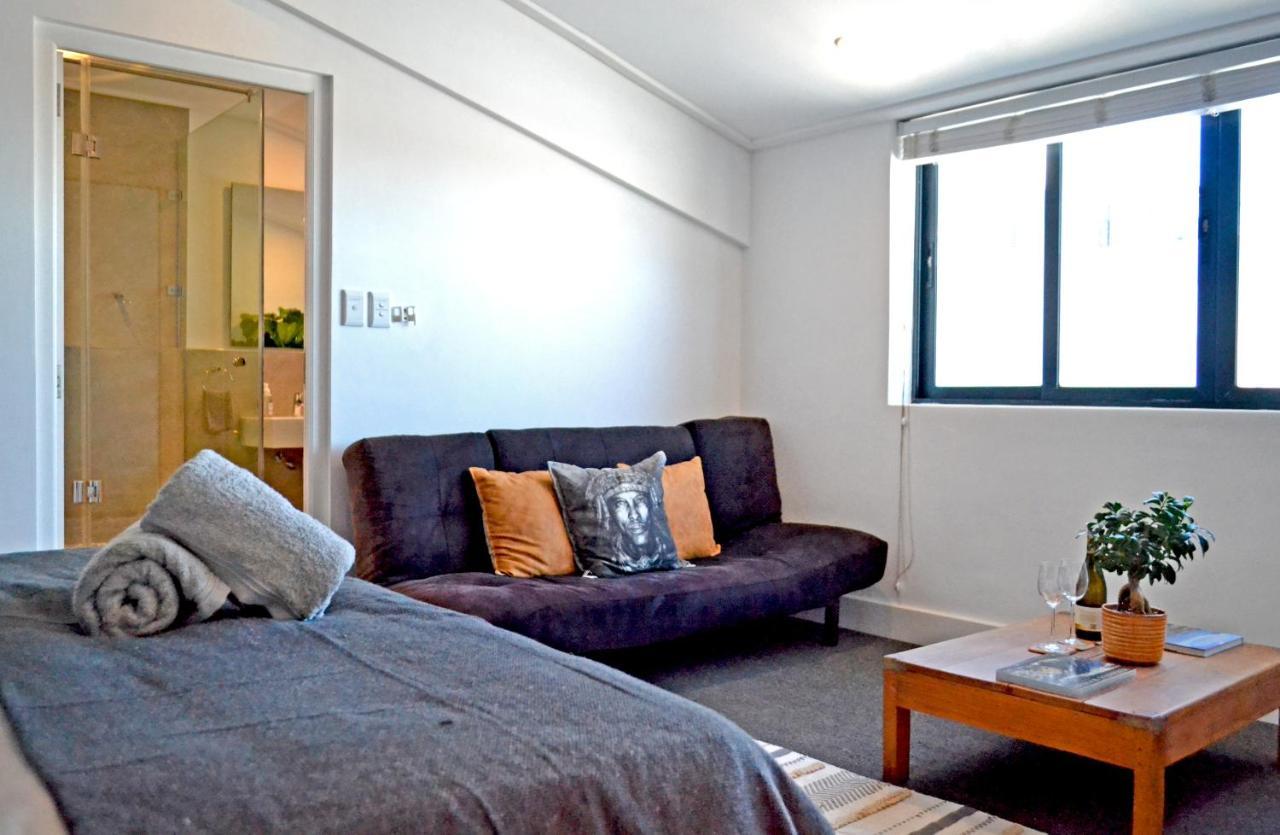 Central Modern Studio Apartment, Hermanus Waterfront Zewnętrze zdjęcie