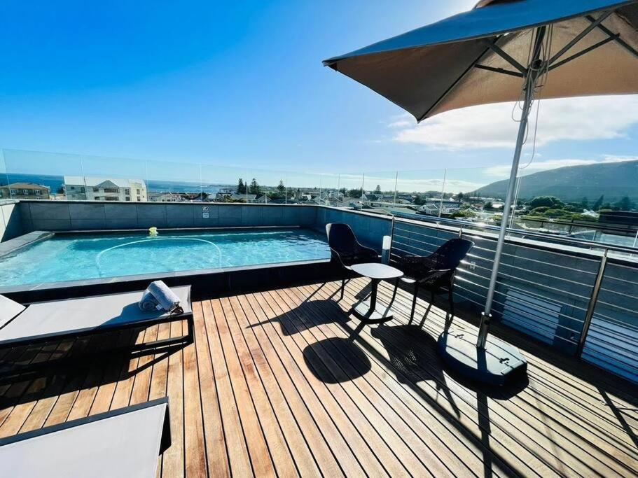 Central Modern Studio Apartment, Hermanus Waterfront Zewnętrze zdjęcie